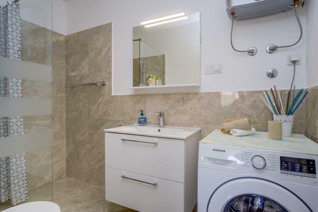 Filip Apartment *