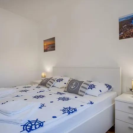 Apartman Filip Mali Losinj Exterior photo